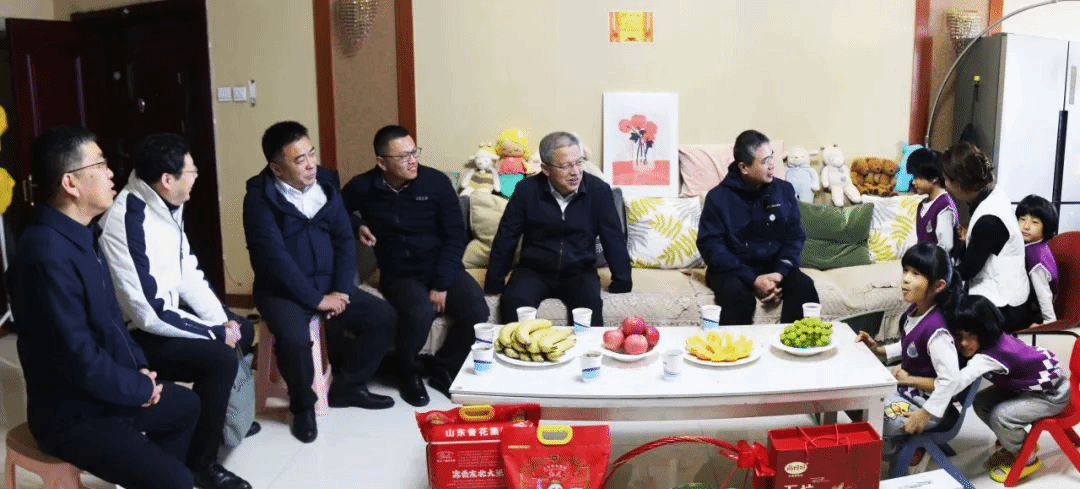 中國海員建設(shè)工會慰問山西建投六建集團職工“四胞胎”家庭