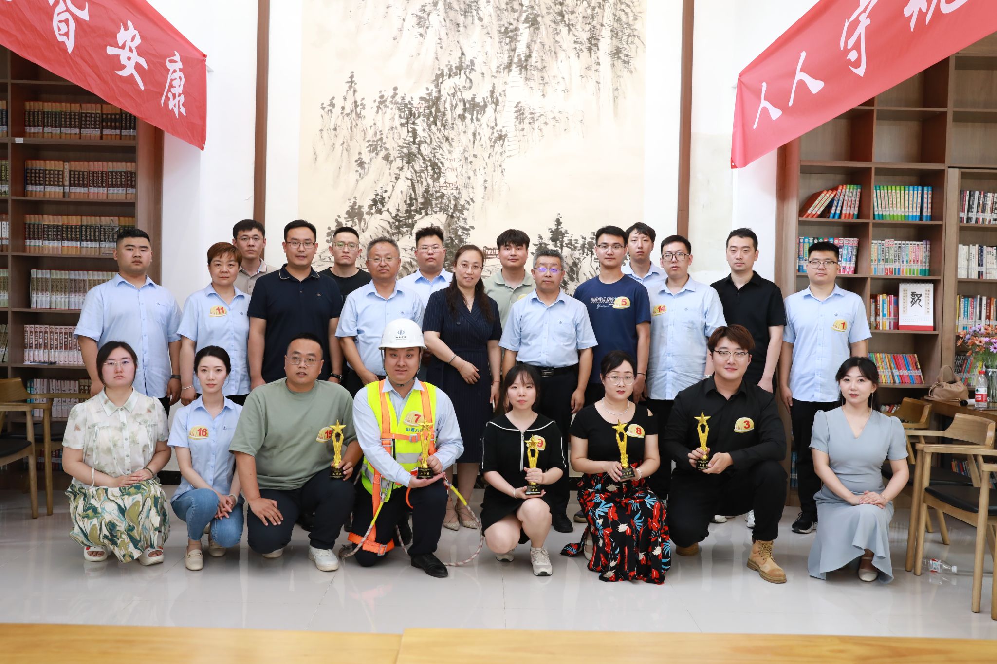 山西建投八建集團舉辦“中國夢·勞動美——人人守規(guī)范，處處皆安康”主題演講比賽