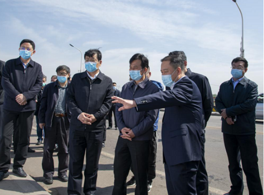 水利部黃河水利委員會主任到山西建投安裝集團承建的新絳縣汾河城區(qū)段綜合治理工程PPP項目調研