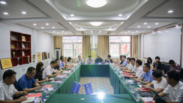 豐盛集團到六建集團考察交流