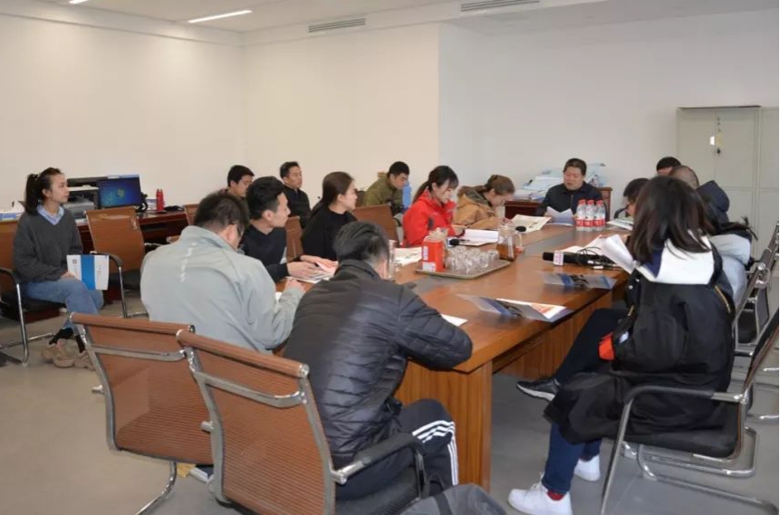 山西建投建工集團(tuán)承建的“二青會(huì)”足球場(chǎng)迎來多家主流媒體采訪聚焦
