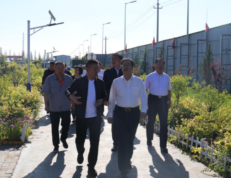 朔州市委書記在山西建投承建的朔州市一中新校區(qū)建設(shè)項目調(diào)研