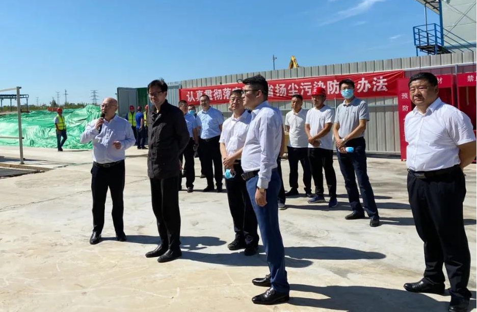 中央和國家機關工委常務副書記在山西建投三建集團承建的新農(nóng)利合太行山農(nóng)特產(chǎn)品博覽園項目調研