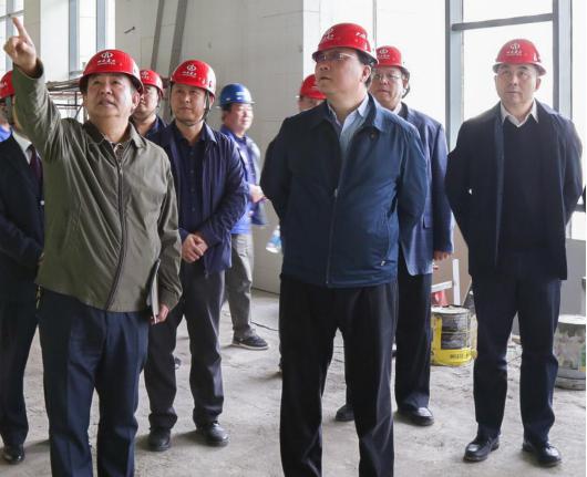 省委統(tǒng)戰(zhàn)部領導來建投集團承建的山西社會主義學院新校區(qū)建設工程項目檢查指導工作
